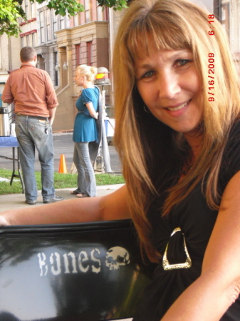 On the set of Bones