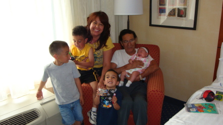 my sister with her father and her grand kids