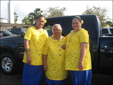 mwah, mum n niece marie