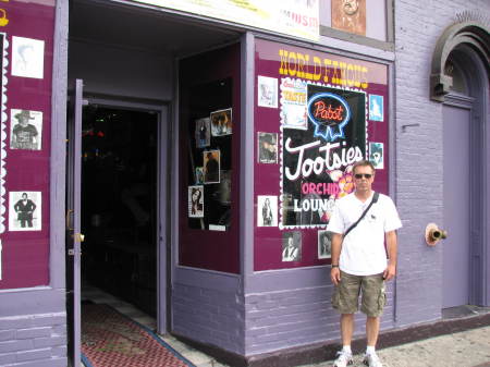 Tootsies Bar