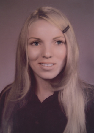 Lisa  McKinnon's Classmates® Profile Photo