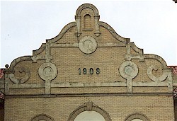 alamo_parapet_2001