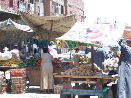 Shopping in Komombo