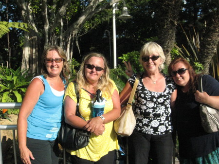 Sisters Tami, Terry, Traci and Mom