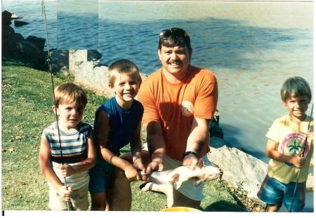 Steve Ross with Brett, Scott, and Dustin 1986