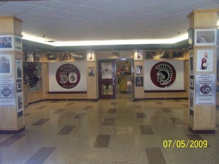 MAIN ENTRANCE FOYER