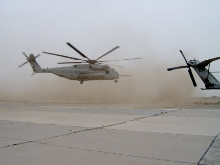 CH-53E in Iraq 2003