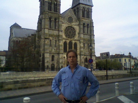 Another pic in Troyes, Fr for Easter vactn 09