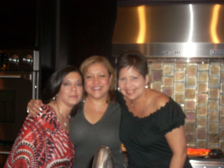 Patty, Maria & Anna May 2009