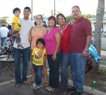 Jorge, Jakob, Araceli, Angelina,Stephanie