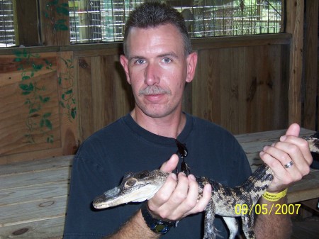 Hubby holding an alligator!