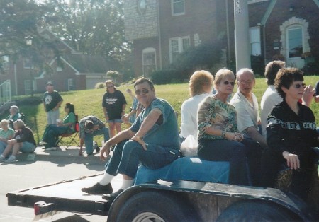 2008 Homecoming Parade Class of 1968 Float 01