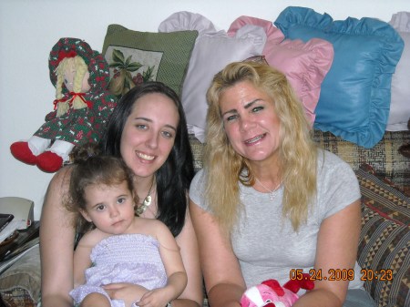 Ashley& Kaylee with my best friend Susan