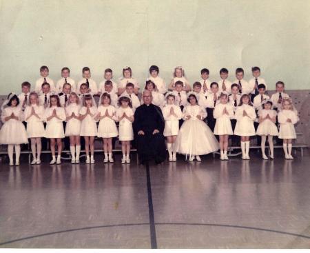 2nd grade class in 1971 First Communion