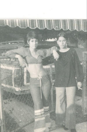 linda and yvonne 1972