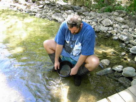 PANNING FOR GOLD IN JAMES TOWN