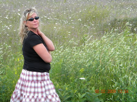 Cathy in a field of Queen Ann's Lace July 09