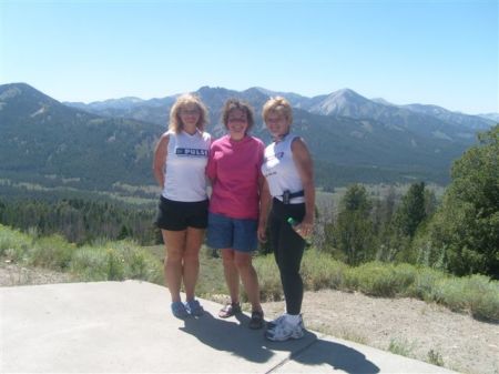 Running the Sawtooth Mountains