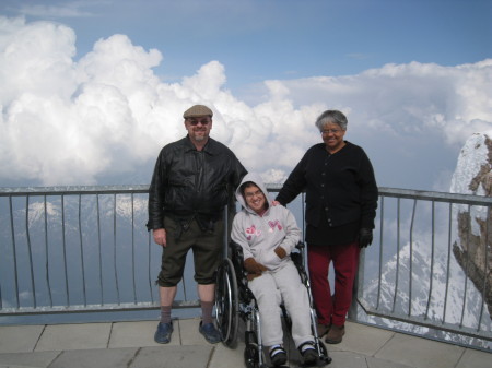 Family on Zugspitze - Apr 2009