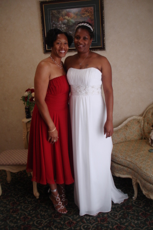 Rochelle and I getting ready for her big day!!