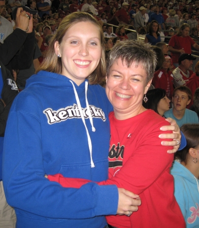 WKU mom & UK daughter