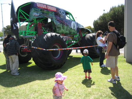 MONSTER TRUCKS SHOW