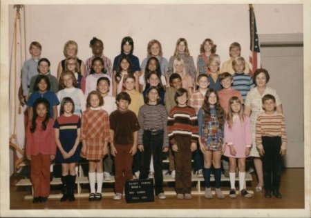 HaightSchool1974Class6th