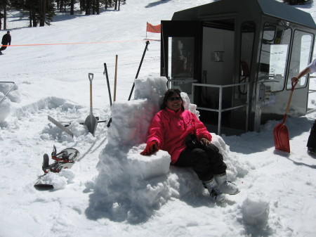 Snow throne