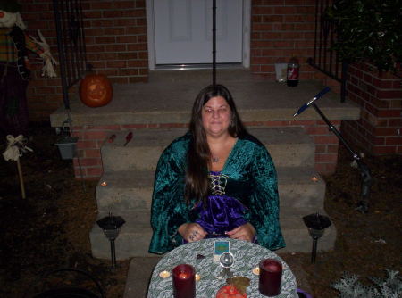 Rory doing readings for Samhain (Halloween)