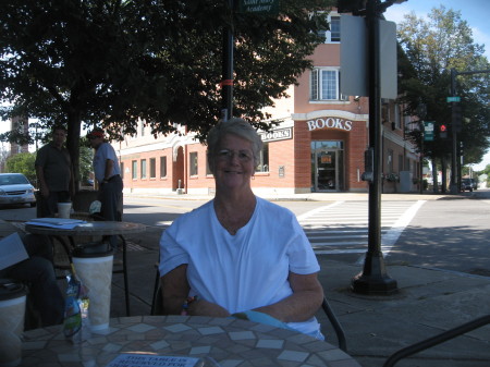 susan at the cafe