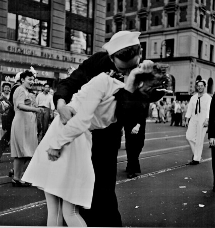 D Day Kiss, NYC
