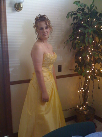 MY HDAUGHTER LEAH GOING TO THE PROM