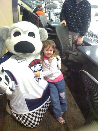 Johns daughter Reese at Bobcats arena