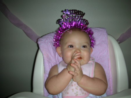 Kaelyn at her first birthday!