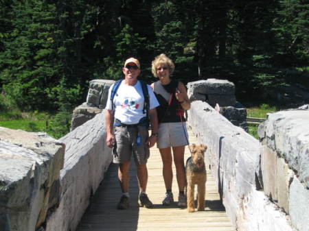 Hiking with the Nellster at Chinook Pass