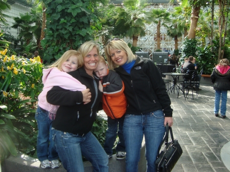 Ella, Kerrie, Tyler and Ex-Wife in Chicago