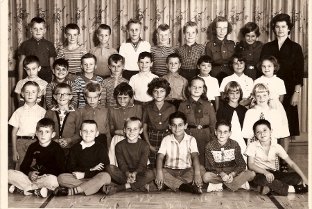 Grade 3, Mrs. J. Robertson 1962/63