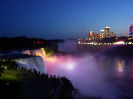 Niagra looking over to Canada