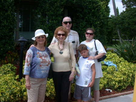 Family Photo at the beach/2009