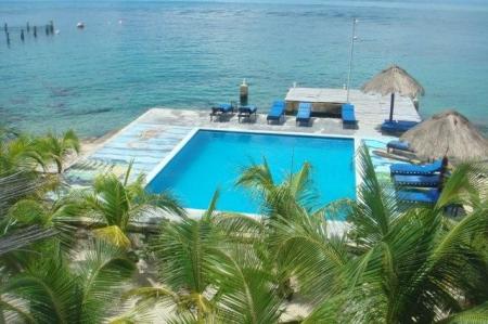 warm waters of the Caribbean in Cozumel