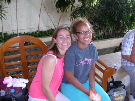 daughters Lisa and Sarah,Cancun 2009