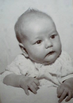 Tracy - 1 month old, Sept. 22, 1961