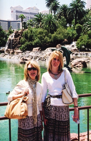 my mom and i at las vegas may2009