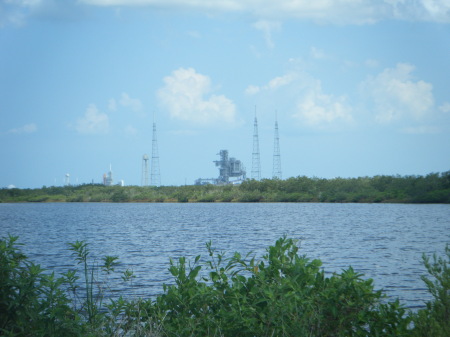 cape canaveral , space shuttle endeavour 07/09