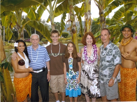 Al Roesler & Family at Luau on Kauai, Aug. 200