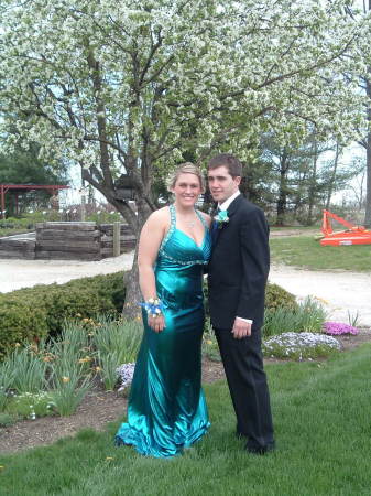 Charles Schmitz & Chelsea Copper prom 2009