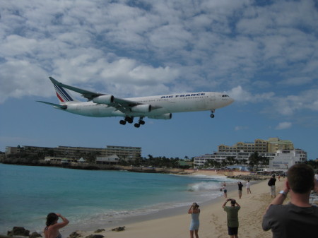 747  St Maarten