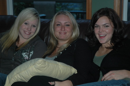 Chelsey, Jess, and Emily(The old gang!)