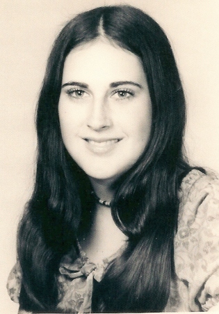 Brenda 1972 sophmore