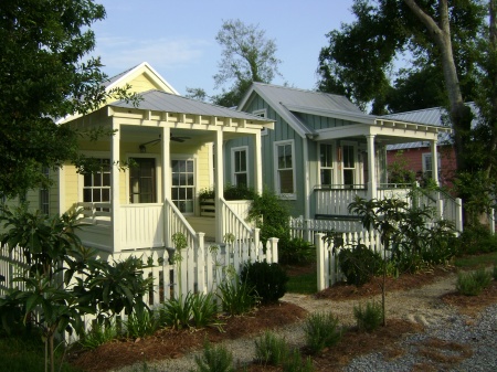 Cottage Square Hist District, 1, July, 2009